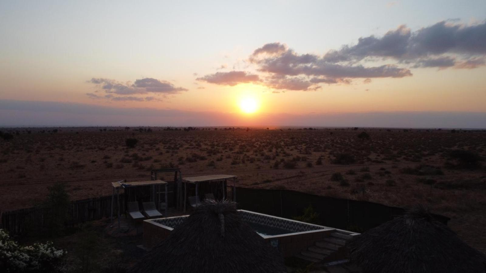 Hotel Little Amanya Camp à Amboseli Extérieur photo